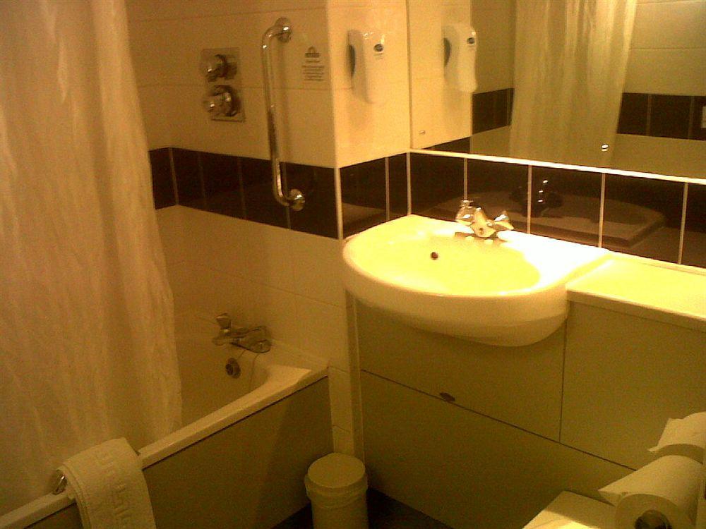 Days Inn Michaelwood M5 Falfield Eksteriør billede
