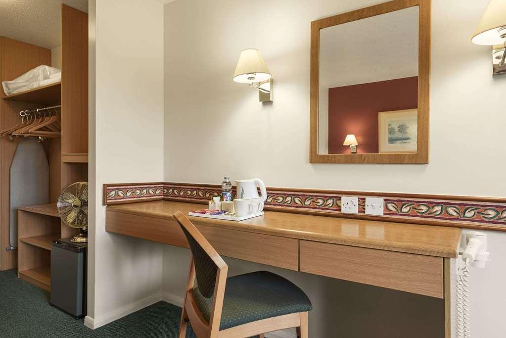 Days Inn Michaelwood M5 Falfield Værelse billede