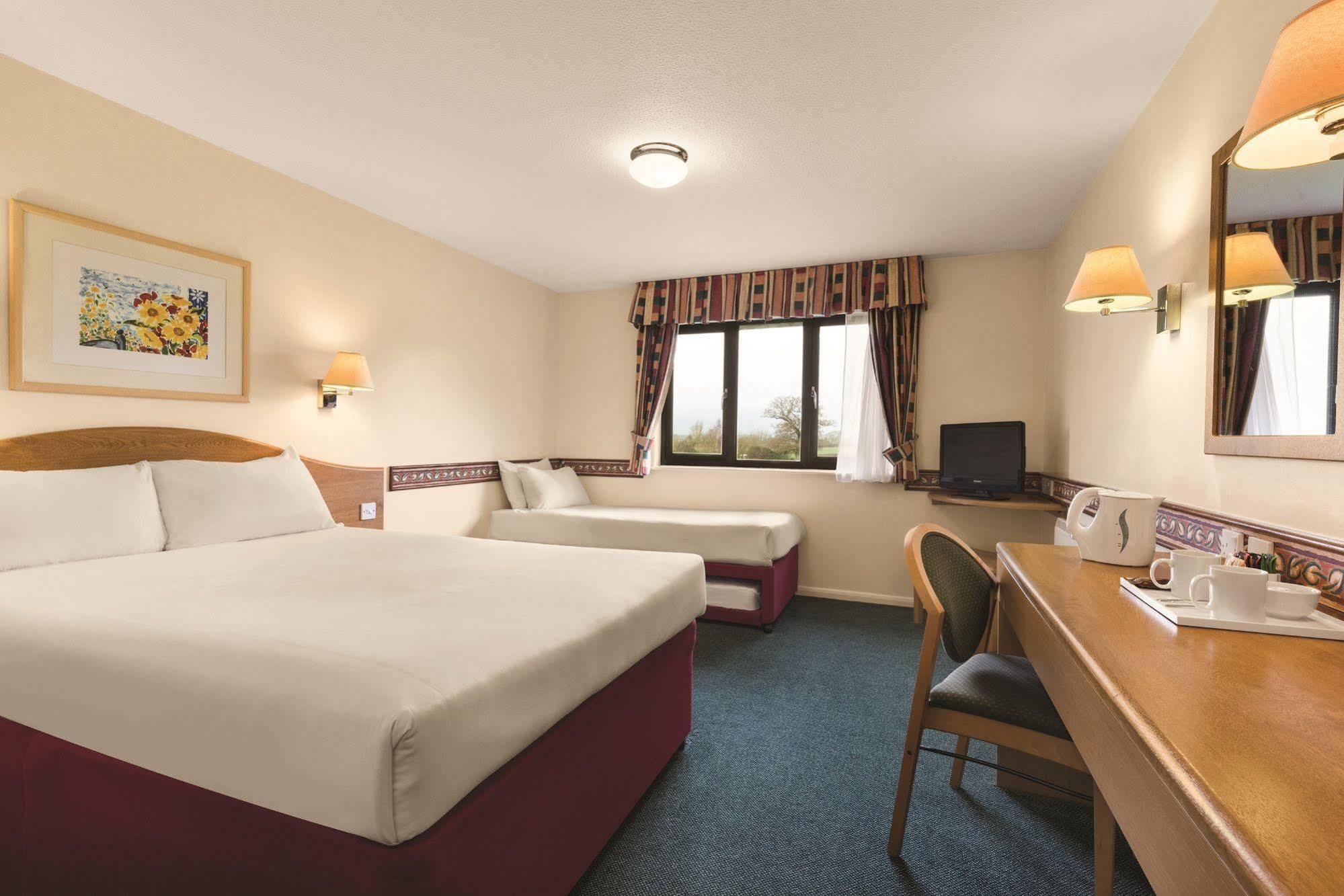 Days Inn Michaelwood M5 Falfield Eksteriør billede