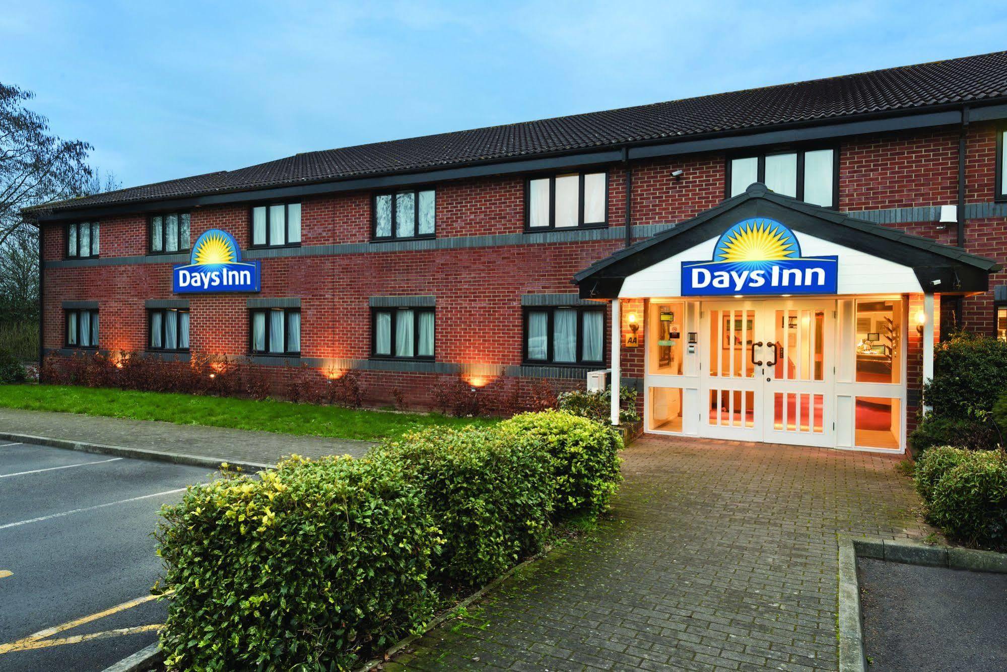 Days Inn Michaelwood M5 Falfield Eksteriør billede