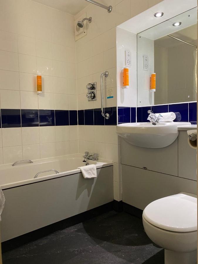 Days Inn Michaelwood M5 Falfield Eksteriør billede